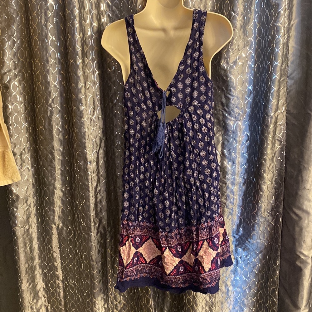 Dress - Picture 4 of 6